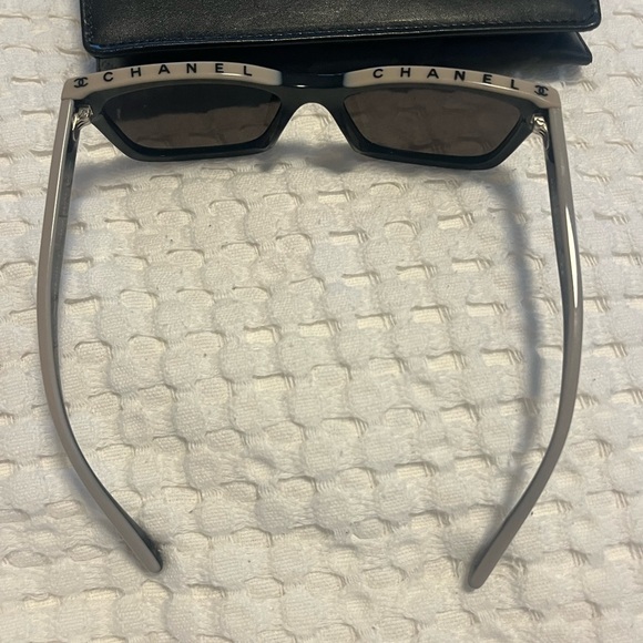 CHANEL Black Classic Square Sunglasses 5417 C534/3  authentic - Picture 3 of 12